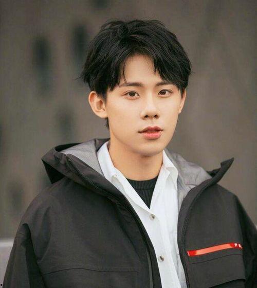 2021娱乐圈天涯爆料,揭秘明星幕后真相与情感纠葛